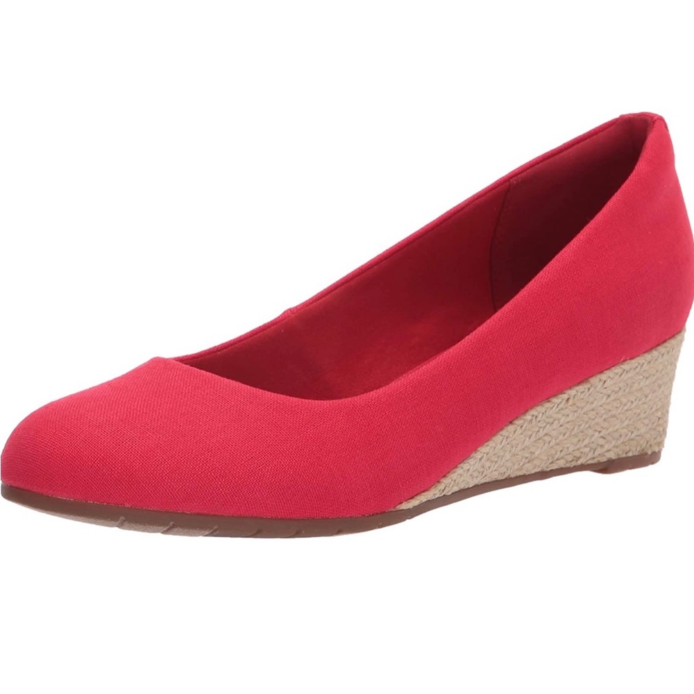 Clarks Women's Mallory Luna Closed Wedge Platform